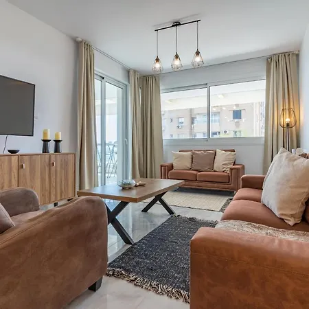 Grace 2-bedroom In Lägenhet Larnaca