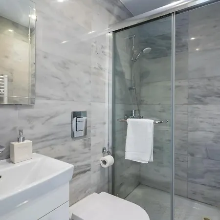 Grace 2-bedroom In Апартаменты *